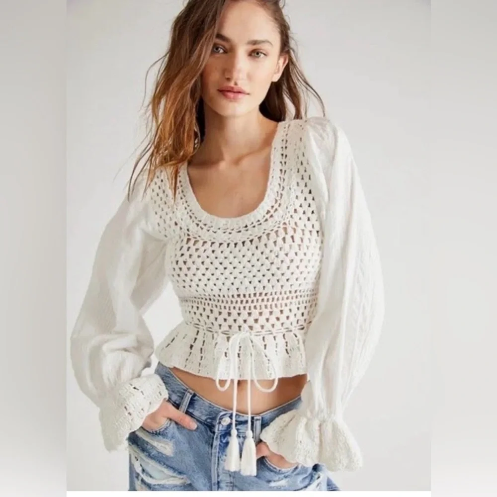 FREE PEOPLE Megan Crochet Cropped Hem Top Size Medium (#5)